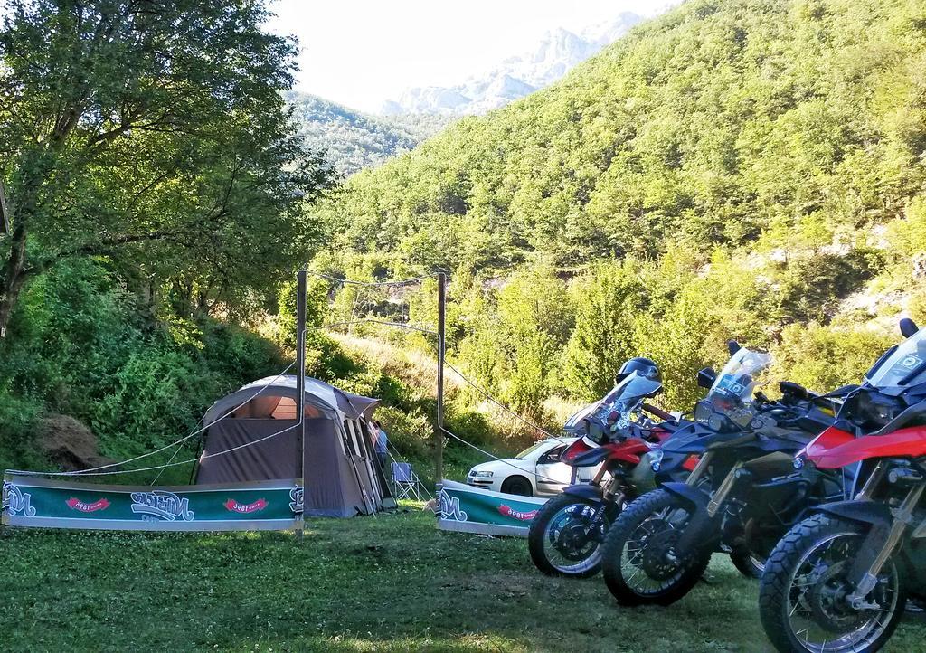 Kamp Vrbnica Hotell Plužine Exteriör bild